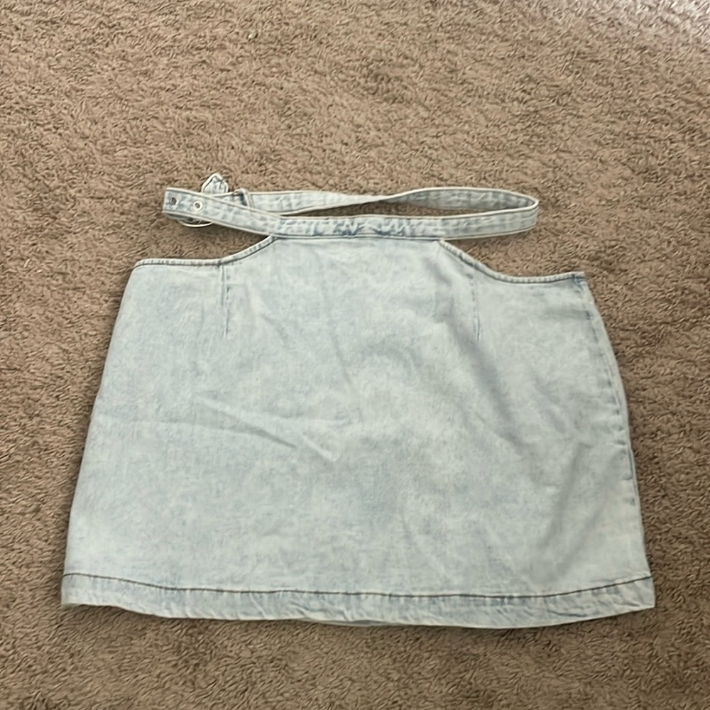 NWT WeWoreWhat cut out mini skirt size large